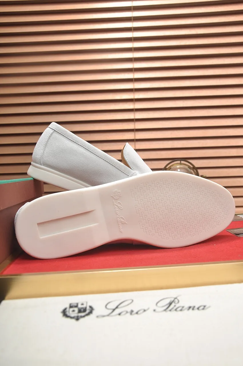 Men's shoes 💰400💶[𝐥𝐨𝐫𝐨 𝐏𝐢𝐚𝐧𝐚] [Couple model] High-end quality, affordable price, LP classic loafers, Italian treasure brand, the only brand that can match Hermès! Only after wearing it do we know that we can’t live up to our feet. Women’s code: 35-40 (customized sizes 34, 41, 42 are non-returnable) Men’s code: 38-44 (customized 45, 46, 47, 48 are non-refundable) Fabric: Customized imported cashmere Lining: Customized imported fetal cowhide Foot: Imported benzene-dyed calfskin Outsole: Exclusive original glass rubber outsole